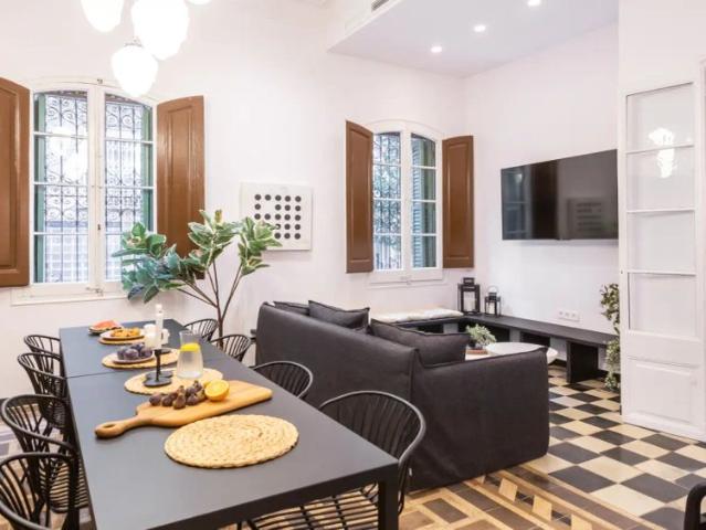 Room in a shared 15 bedroom apartment for rent in el Camp d'en Grassot i Gracia Nova, all bills included