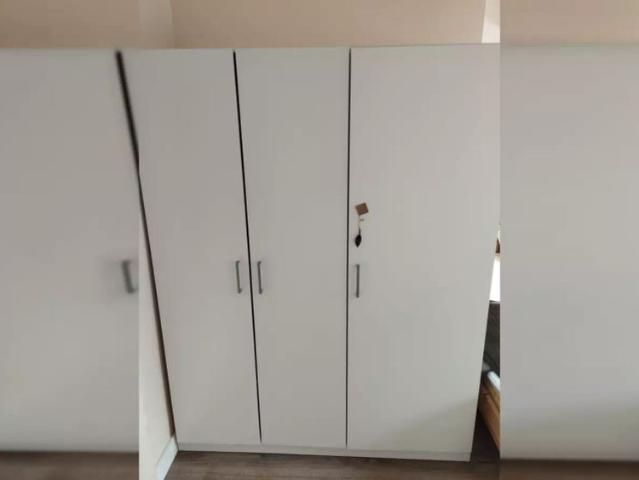 Room in a shared 15 bedroom apartment for rent in Pozuelo de Alarcón, bills included