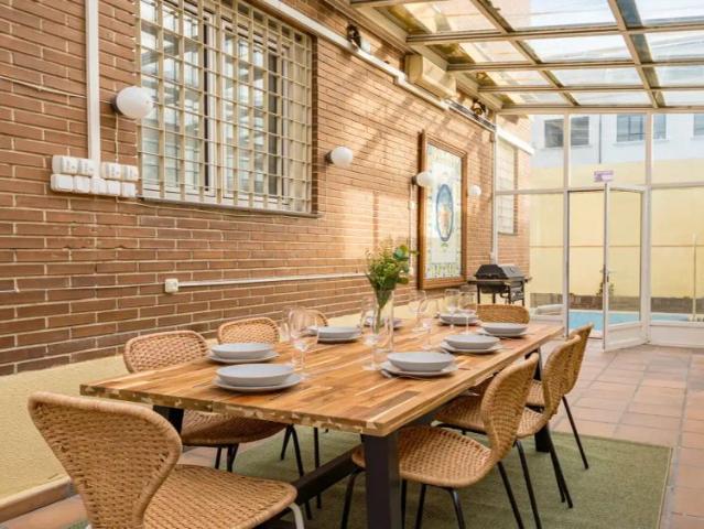 Room in a shared 10 bedroom apartment for rent in Piovera, Madrid