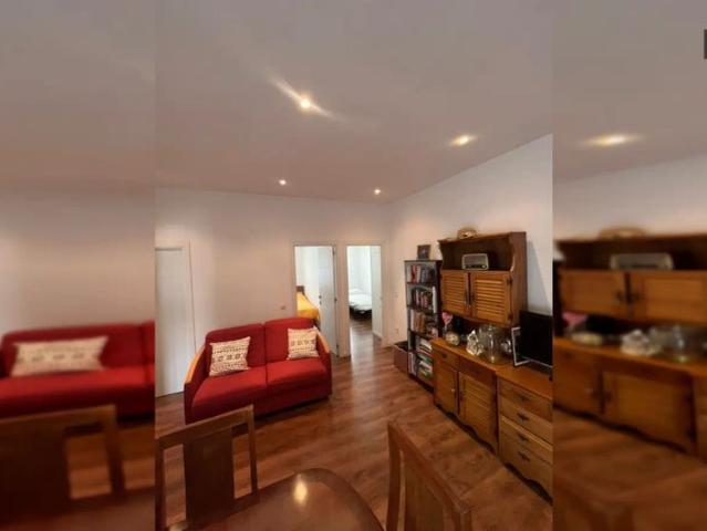 Room in a shared 1 bedroom apartment for rent in Delicias, perfect for professionals and students