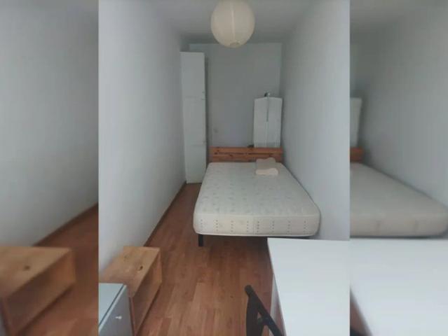 Room in a shared 1 bedroom apartment for rent in l'Antiga Esquerra de l'Eixample, bills included