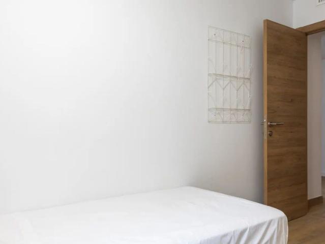 Room in a shared 2 bedroom apartment for rent in Burjassot