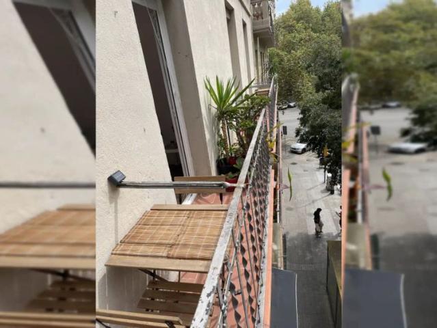 Room in a shared 2 bedroom apartment for rent in La Nova Esquerra de l'Eixample, all bills included