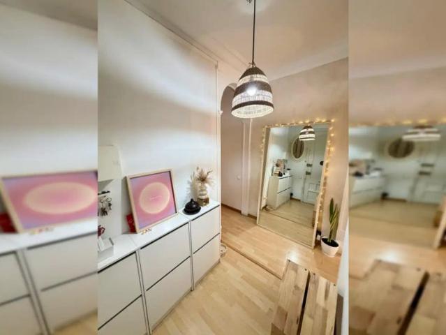 Room in a shared 2 bedroom apartment for rent in La Nova Esquerra de l'Eixample, all bills included