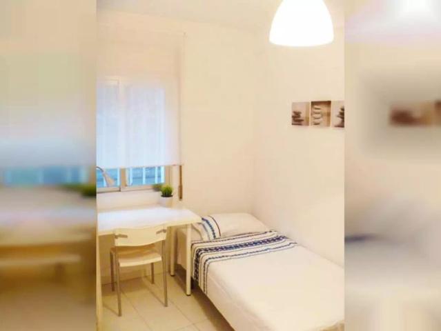 Room in a shared 2 bedroom apartment for rent in San Isidro for professionals and students