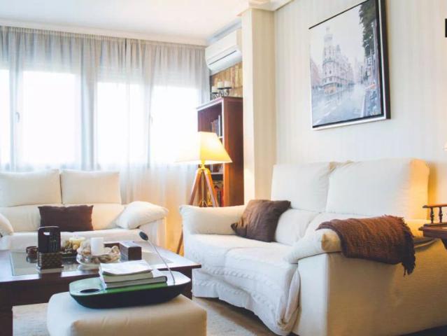 Room in a shared 2 bedroom apartment for rent in San Pascual, perfect for women