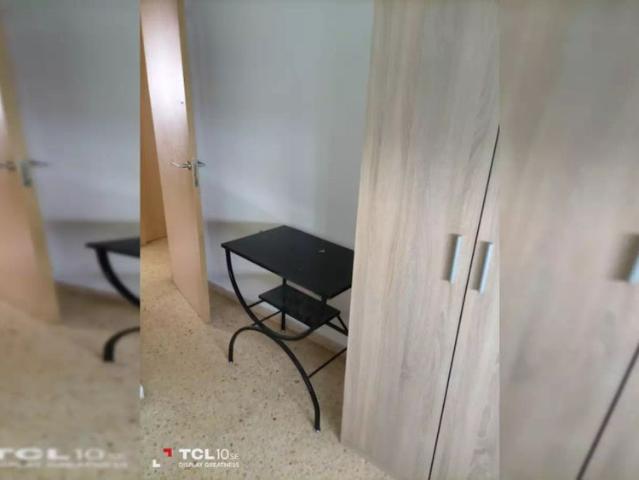 Room in a shared 2 bedroom apartment for rent in Paterna, bills included