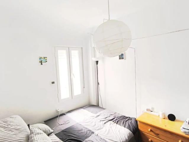 Room in a shared 2 bedroom apartment for rent in Pilar