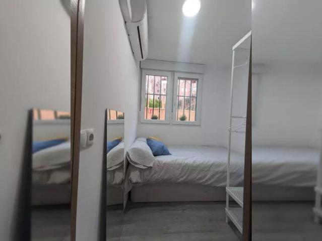 Room in a shared 3 bedroom apartment for rent in Almenara
