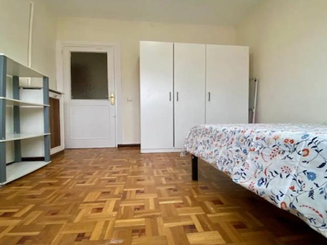 Room in a shared 3 bedroom apartment for rent in Almenara perfect for students and professionals