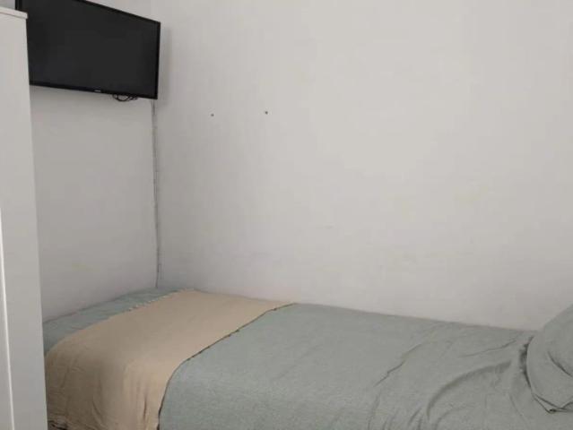 Room in a shared 3 bedroom apartment for rent in Embajadores