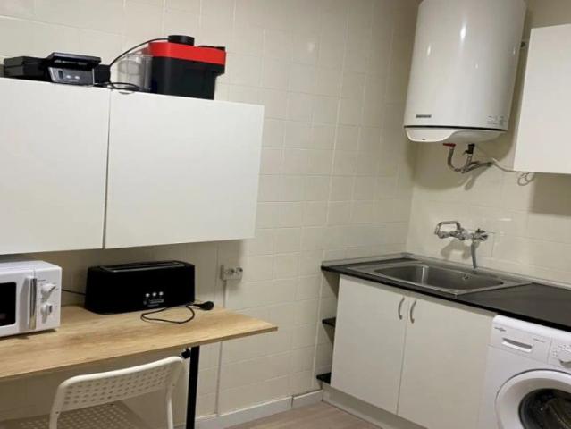 Room in a shared 3 bedroom apartment for rent in Embajadores