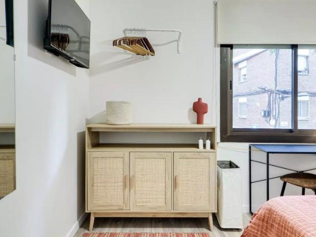 Room in a shared 3 bedroom apartment for rent in El Carmel