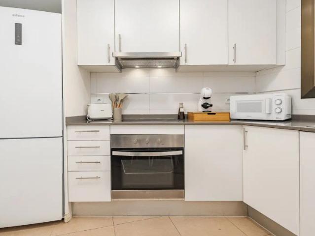 Room in a shared 3 bedroom apartment for rent in El Carmel