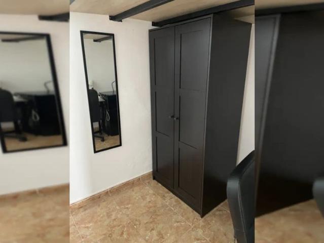 Room in a shared 3 bedroom apartment for rent in El Raval, Barcelona, professionals and students only