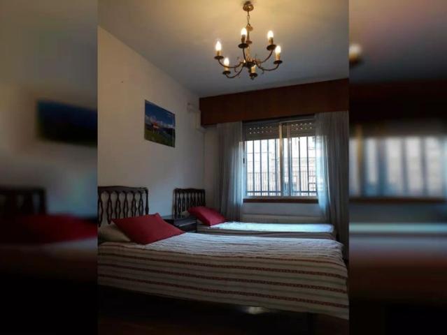 Room in a shared 3 bedroom apartment for rent in Estrella, bills included