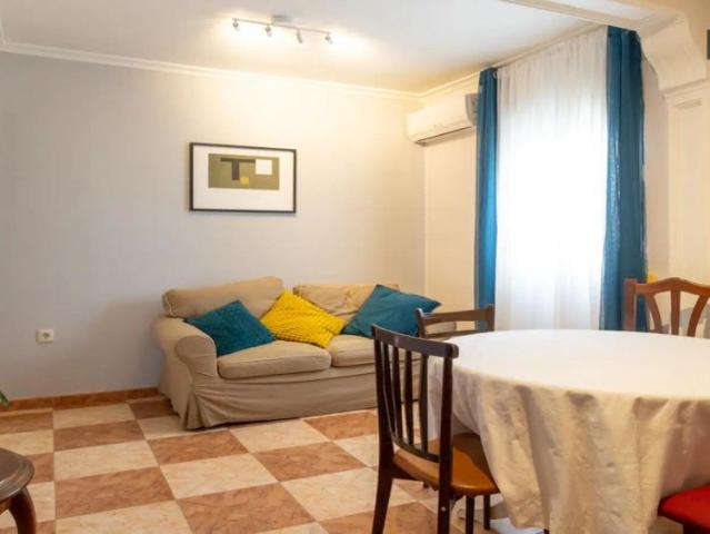 Room in a shared 3 bedroom apartment for rent in Opañel, Madrid