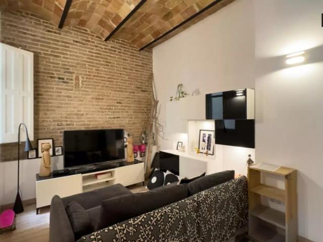 Room in a shared 3 bedroom apartment for rent in la Sagrada Familla, Barcelona