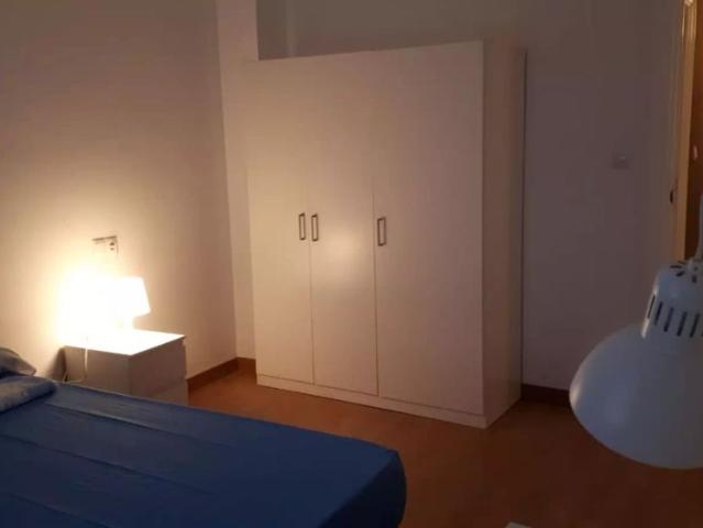 Room in a shared 3 bedroom apartment for rent in Murcia