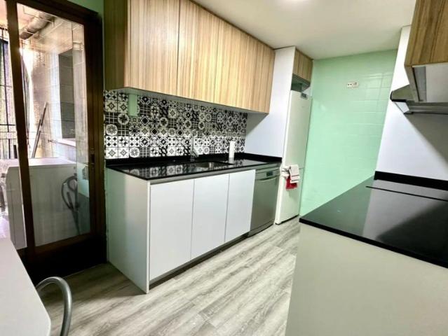 Room in a shared 3 bedroom apartment for rent in San Diego