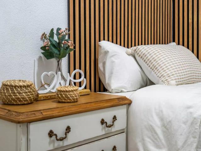 Room in a shared 3 bedroom apartment for rent in Sant Martí de Provençals, professionals only, students allowed