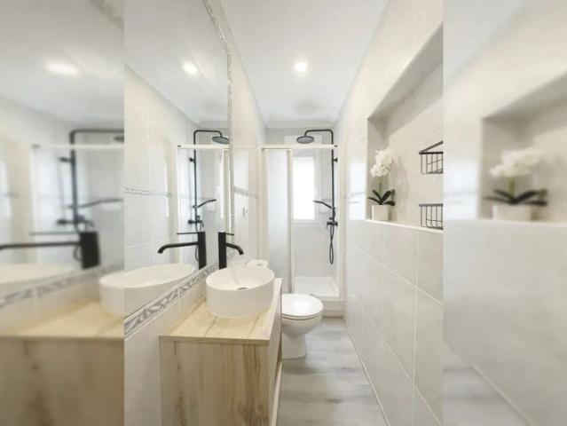 Room in a shared 3 bedroom apartment for rent in Santander