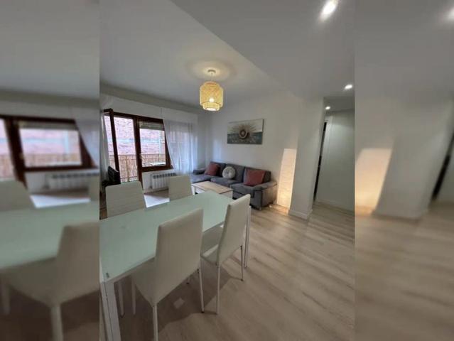 Room in a shared 3 bedroom apartment for rent in Segovia
