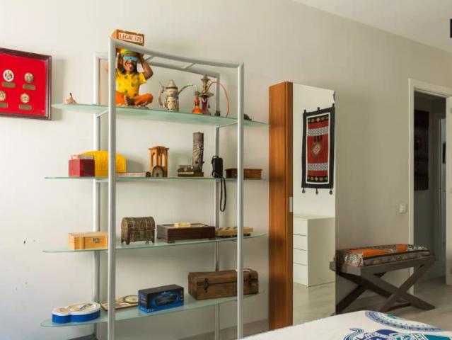 Room in a shared 3 bedroom apartment for rent in Vallehermoso