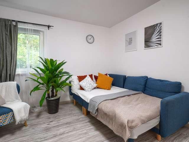 Room in a shared 3 bedroom flat for rent in Nowolipki