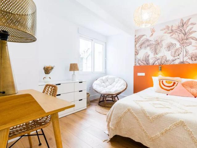 Room in a shared 4 bedroom apartment for rent in Cabanyal Canyamelar, professionals and students welcome