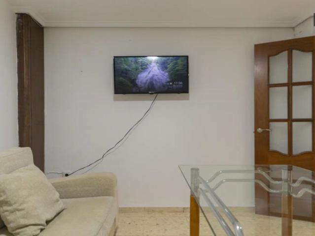 Room in a shared 4 bedroom apartment for rent in Camí Fondo