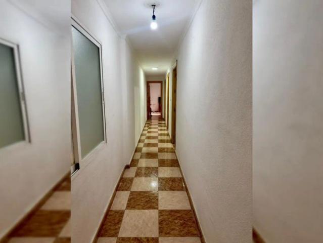 Room in a shared 4 bedroom apartment for rent in Camino de Ronda, Granada. Students only