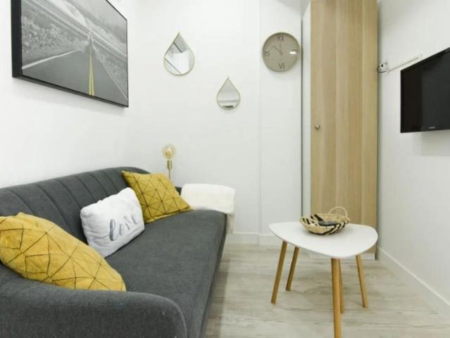 Room in a shared 4 bedroom apartment for rent in Chopera