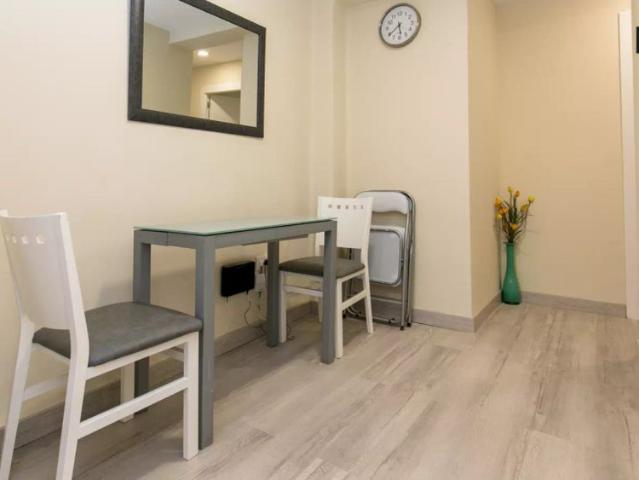 Room in a shared 4 bedroom apartment for rent in Angustias Chana Encina