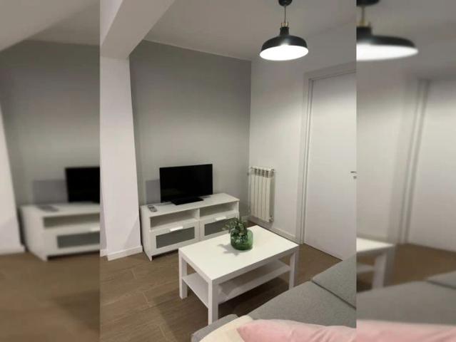 Room in a shared 4 bedroom apartment for rent in Aluche, perfect for professionals and students