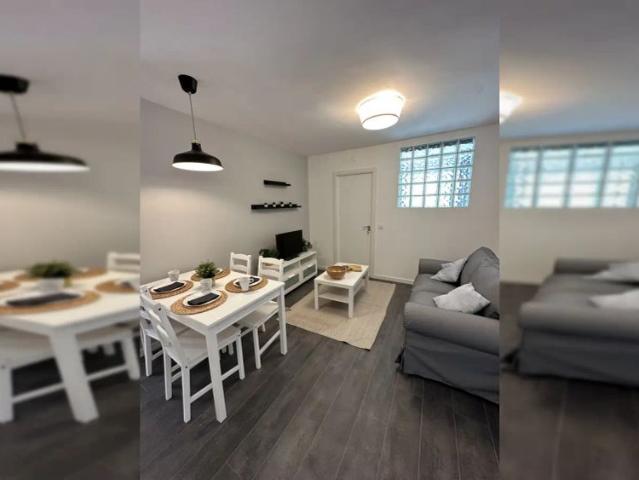 Room in a shared 4 bedroom apartment for rent in Aluche