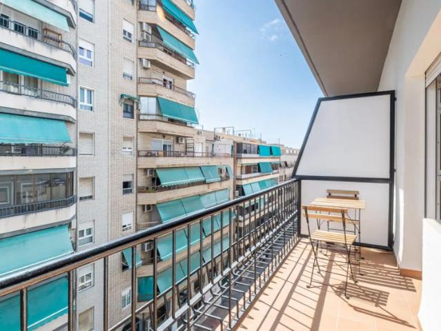 Room in a shared 4 bedroom apartment for rent in Alicante, all bills included