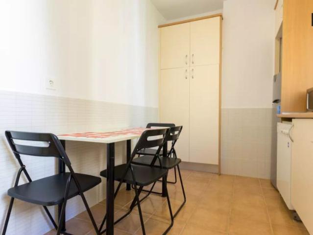 Room in a shared 4 bedroom apartment for rent in Almagro, Madrid, perfect for students only