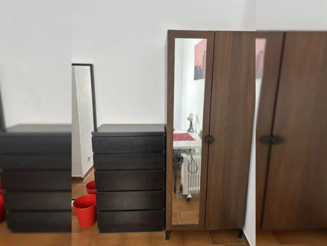 Room in a shared 4 bedroom apartment for rent in Arapiles