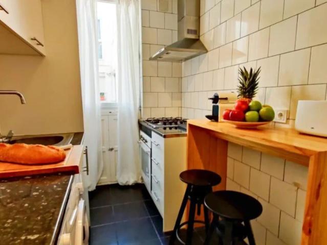 Room in a shared 4 bedroom apartment for rent in Berruguete, Madrid