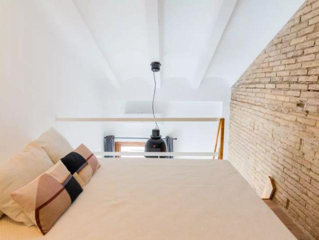 Room in a shared 4 bedroom apartment for rent in Burjassot, Valencia