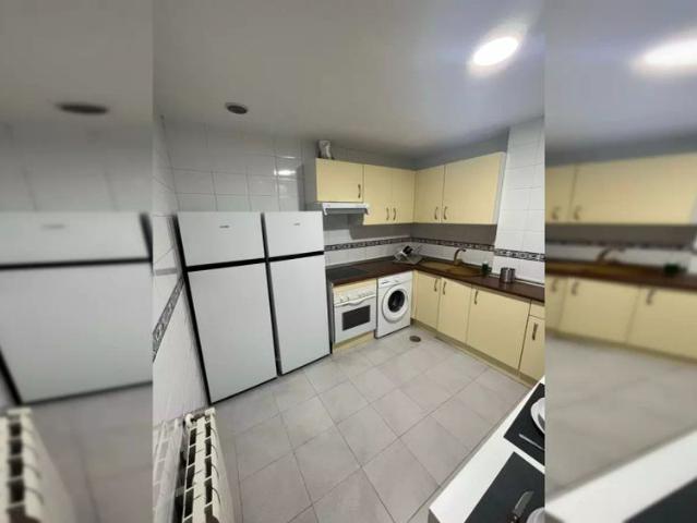 Room in a shared 4 bedroom apartment for rent in Getafe, no pets, no smoking, couples allowed