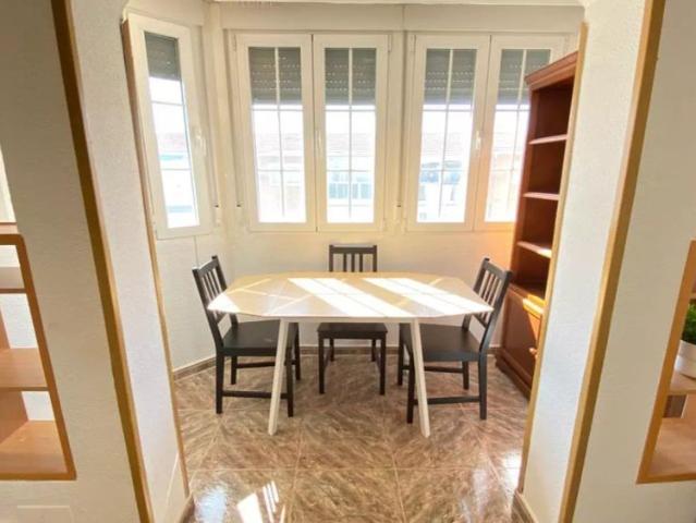 Room in a shared 4 bedroom apartment for rent in Getafe, professionals and students only