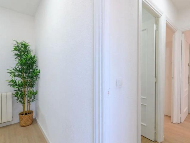 Room in a shared 4 bedroom apartment for rent in Getafe, some bills included, perfect for professionals