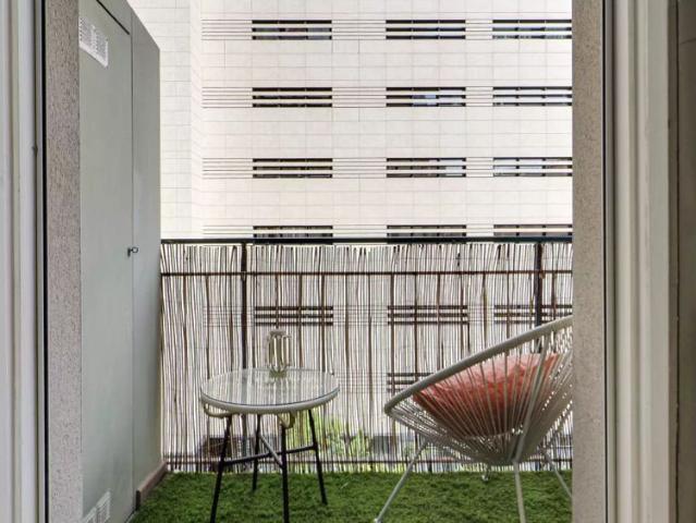 Room in a shared 4 bedroom apartment for rent in El Raval