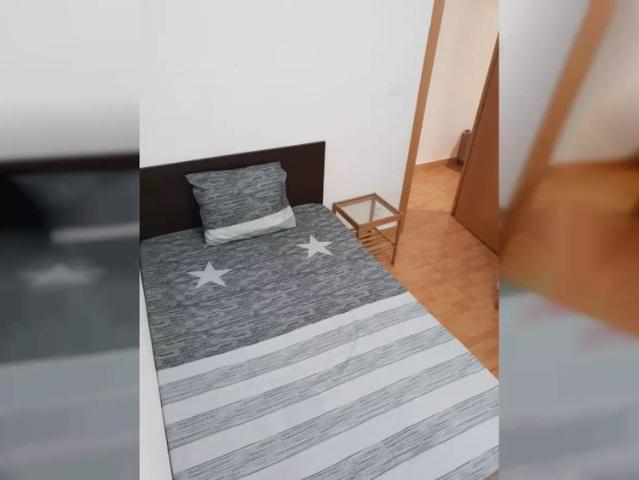 Room in a shared 4 bedroom apartment for rent in El Raval