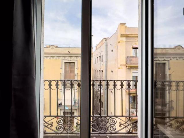 Room in a shared 4 bedroom apartment for rent in El Raval