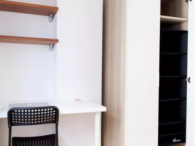Room in a shared 4 bedroom apartment for rent in el Raval, suitable for professionals and students