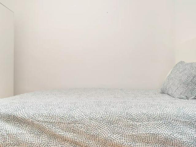 Room in a shared 4 bedroom apartment for rent in La Sagrada Família, Barcelona