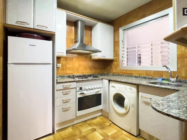 Room in a shared 4 bedroom apartment for rent in La Sagrada Família Professionals and Students only
